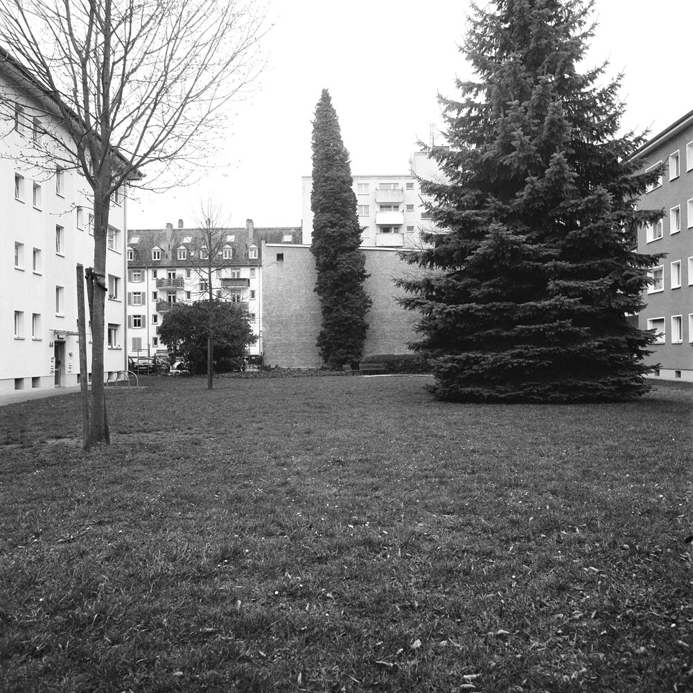 Bild aus der Arbeit „Real Semantik (Heimat/Homeland VIII)“ von Florian Albrecht-Schoeck.