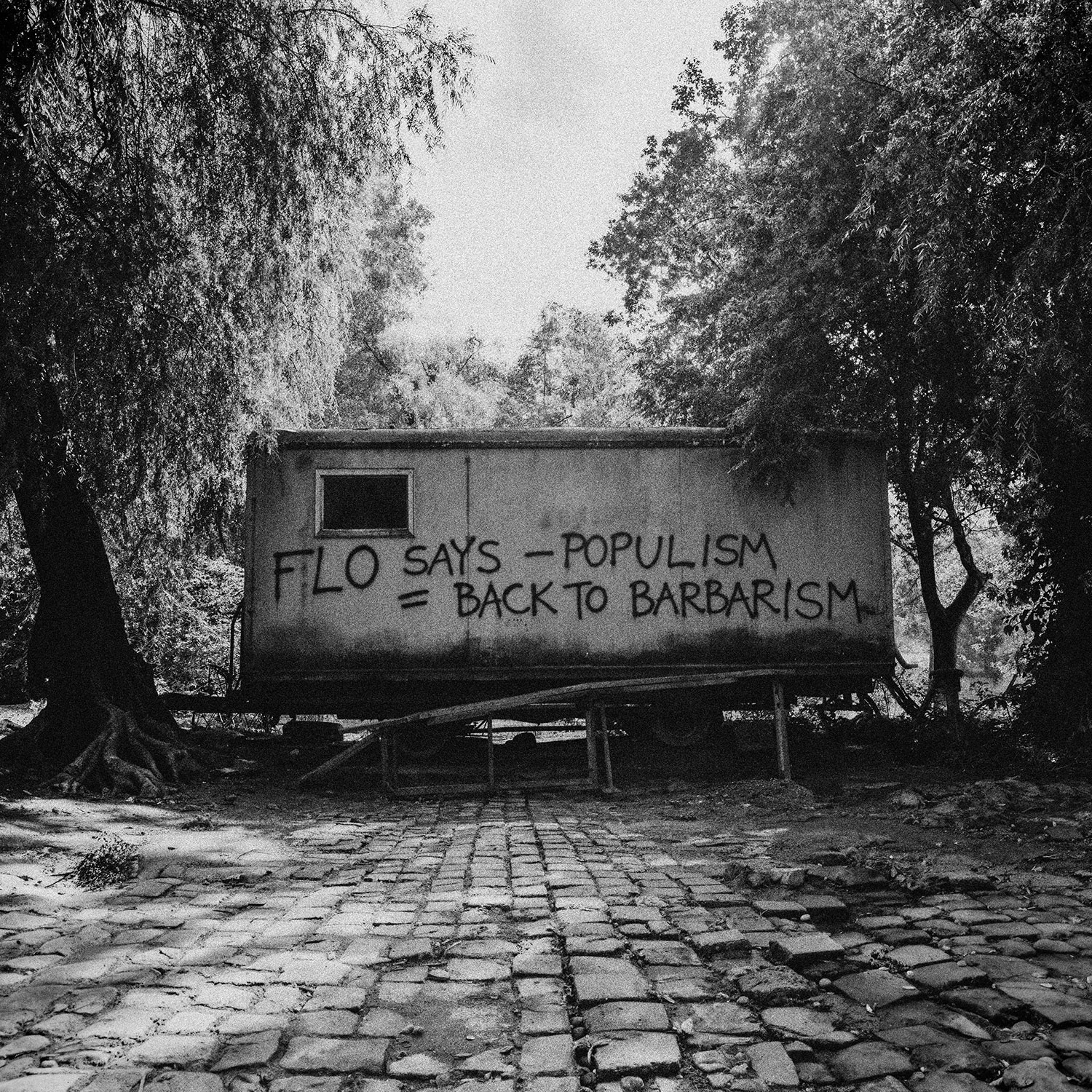 Motiv aus der künstlerischen Arbeit,  How it starts — and how it ends (Part III / Flo Says) von Florian Albrecht-Schoeck. Erstellt mit Fotografie und KI/Machine Learning. Alles mit Open-Source Tools erstellt.