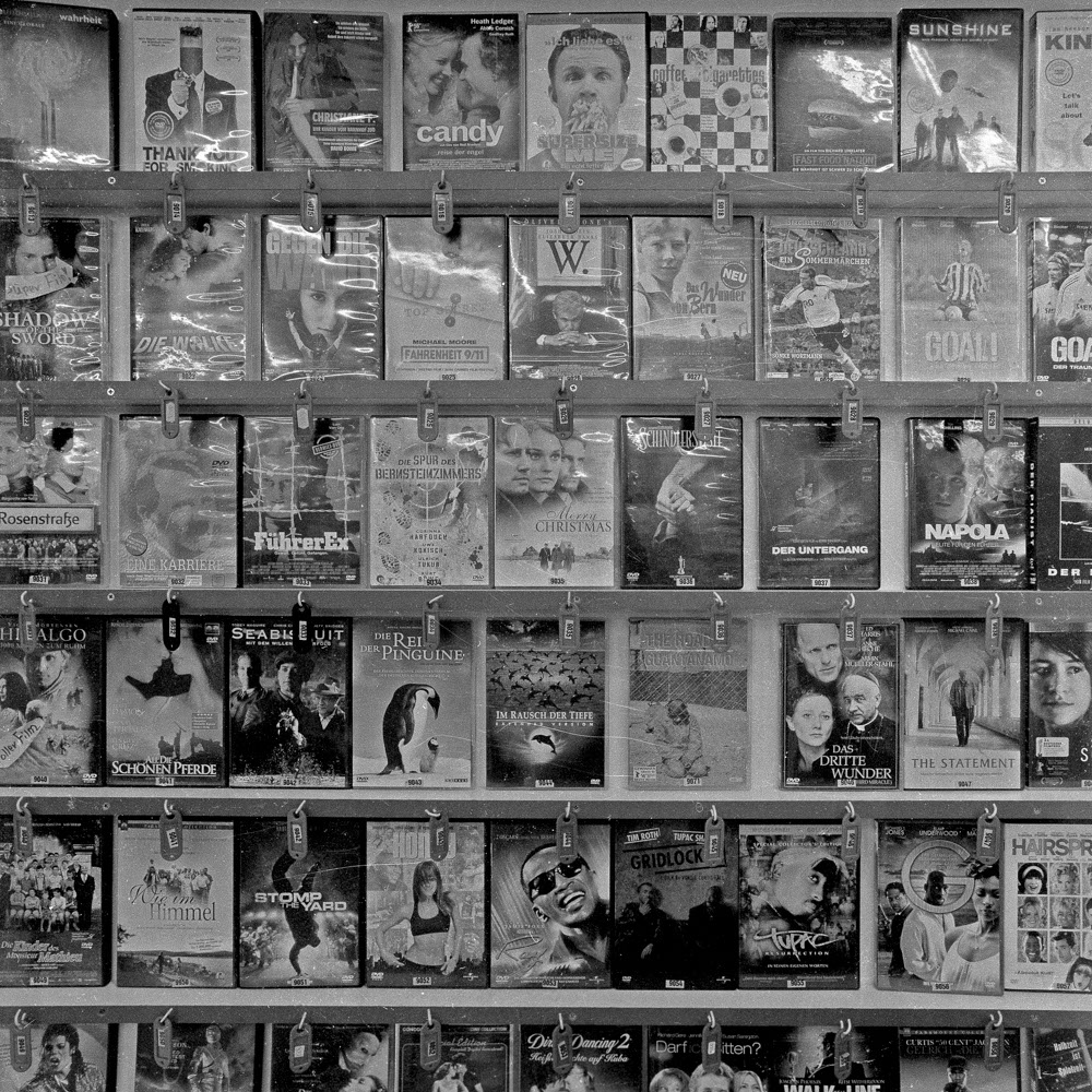 Bild aus der Fotografie Arbeit „ Verzehren und Verzerren (Heimat IV/Homeland IV)“ von Florian Albrecht-Schoeck.