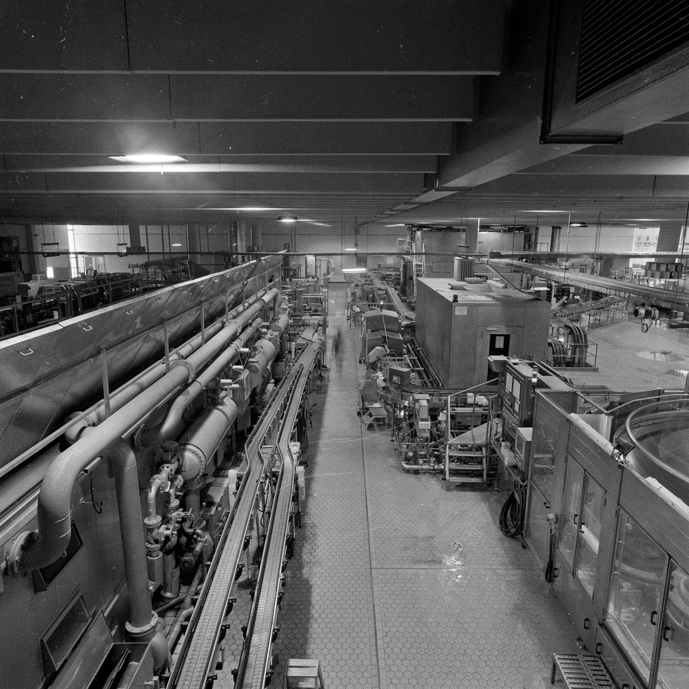 Bild aus der Fotografie Arbeit „ Verzehren und Verzerren (Heimat IV/Homeland IV)“ von Florian Albrecht-Schoeck.