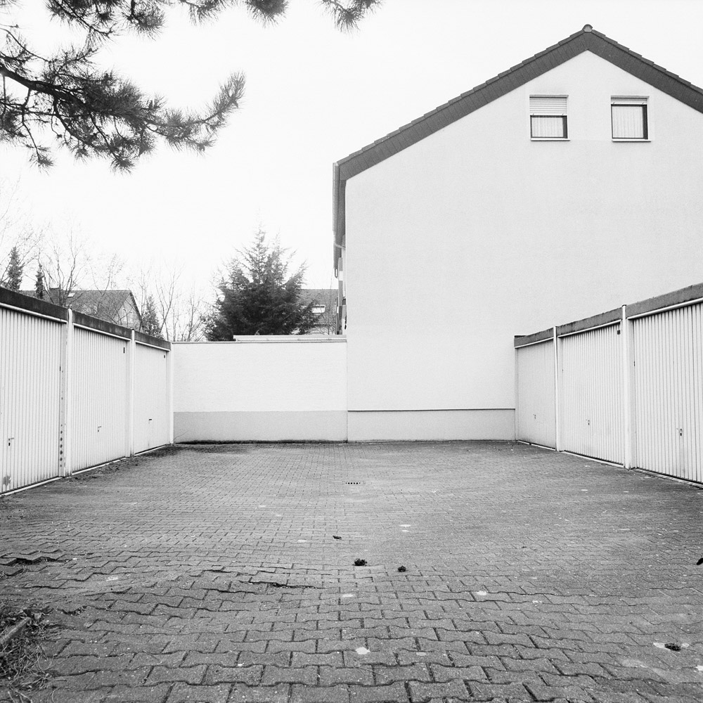 Bild aus der Arbeit „Real Semantik (Heimat/Homeland VIII)“ von Florian Albrecht-Schoeck.