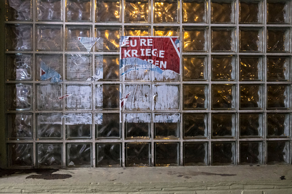 Eine Fotografie Arbeit über Angst in der Gesellschaft: #GEEINTINANGST von Florian Albrecht-Schoeck.