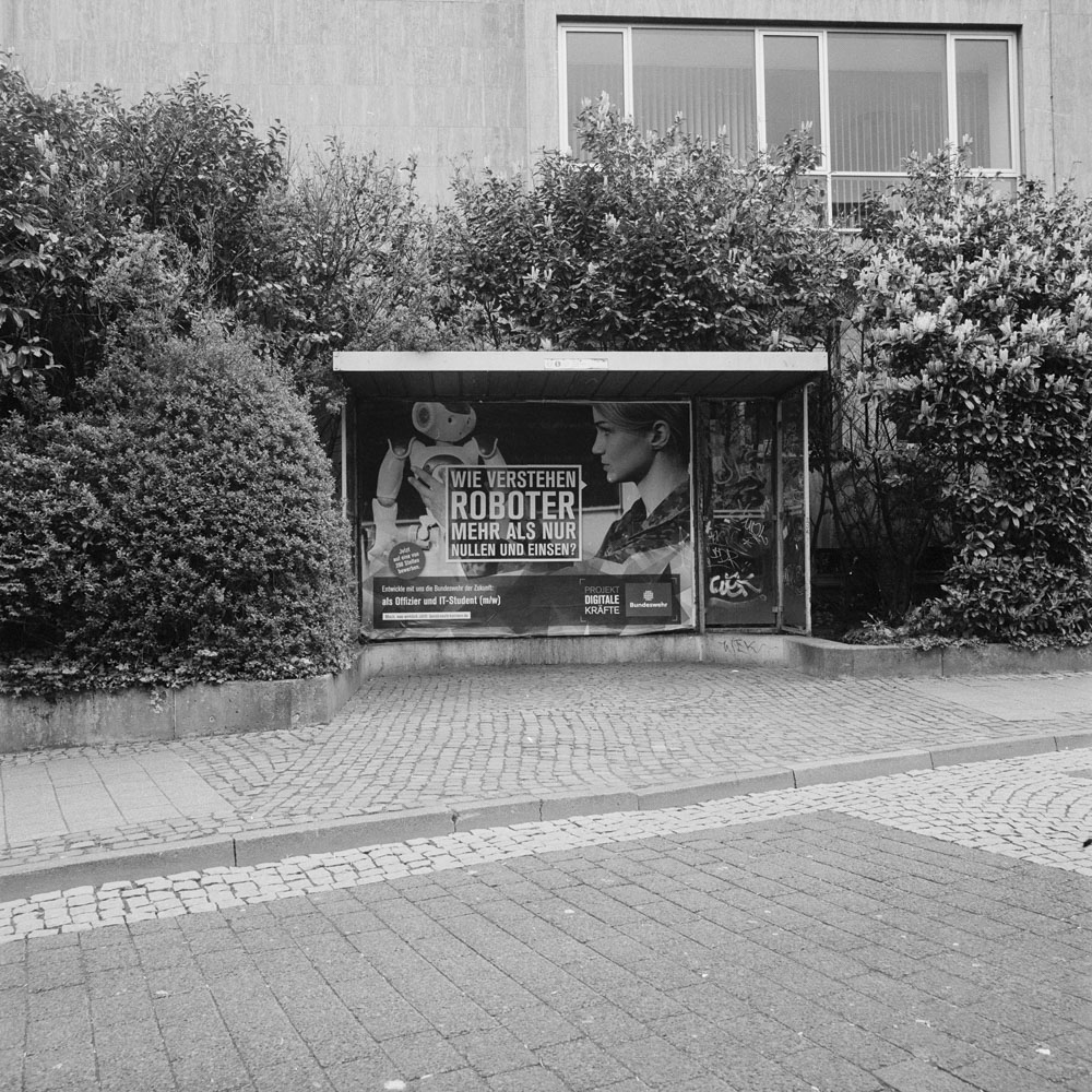 Bild aus der Arbeit „Real Semantik (Heimat/Homeland VIII)“ von Florian Albrecht-Schoeck.