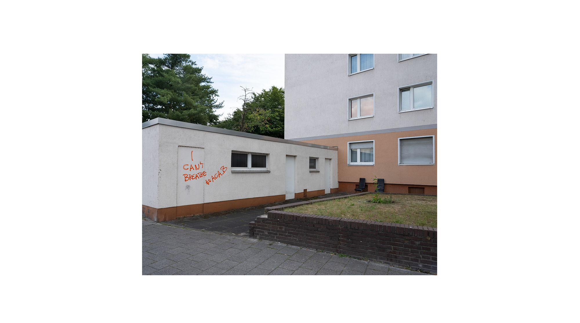 Motiv aus der fotografischen Arbeit „Hi Slave“ von Florian Albrecht-Schoeck.