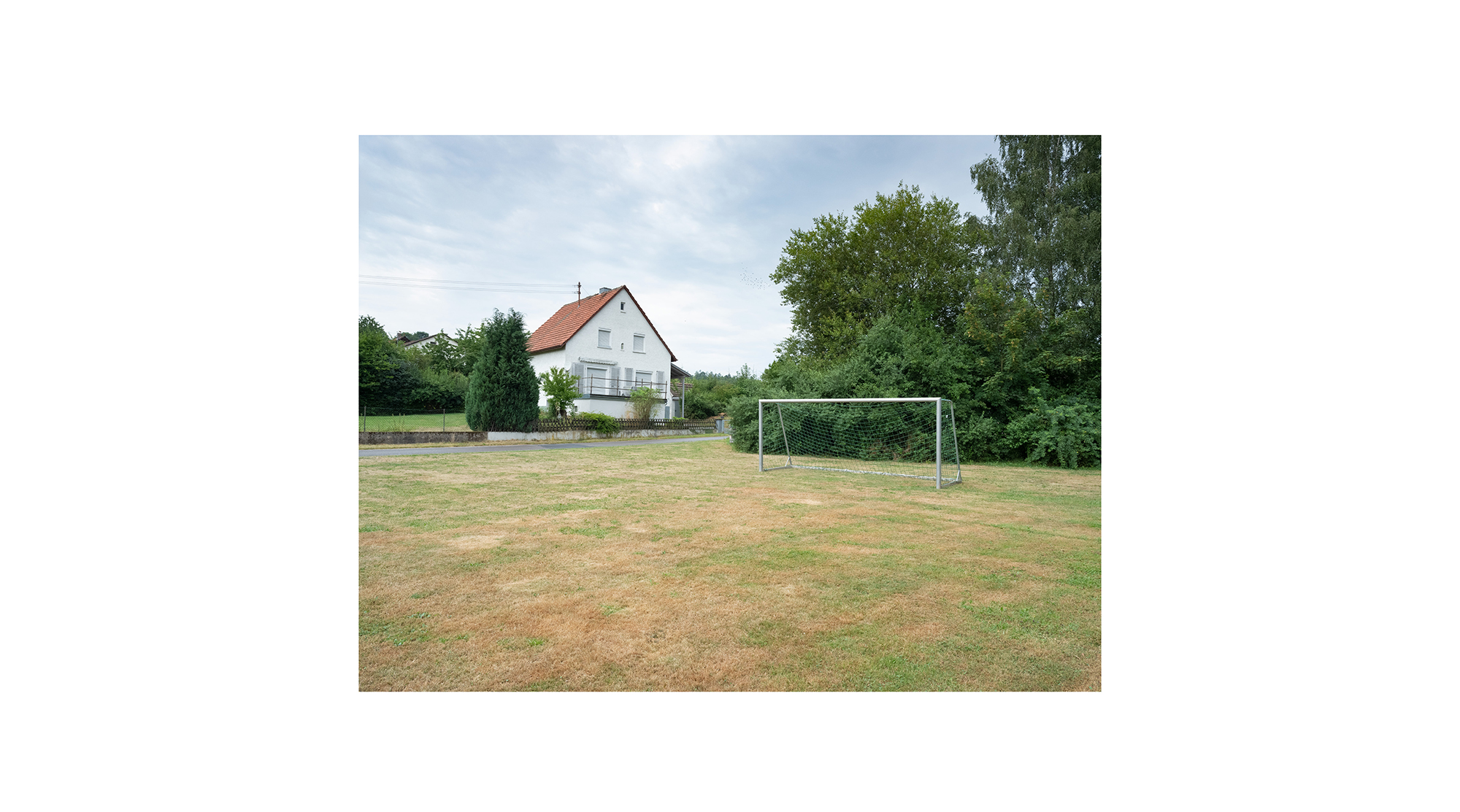 Motiv aus der fotografischen Arbeit „Hi Slave“ von Florian Albrecht-Schoeck.