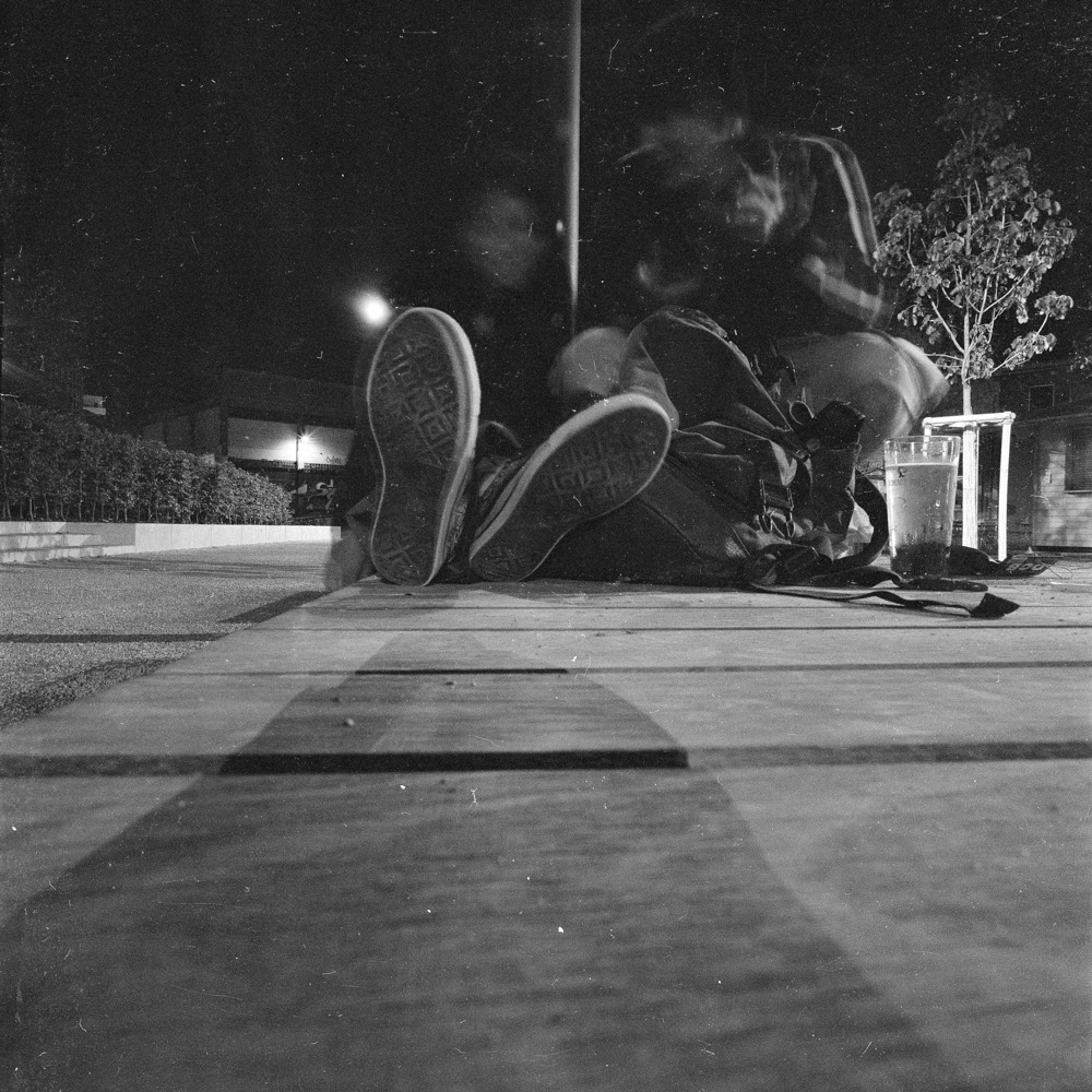 Bild aus der Fotografie Arbeit „ Verzehren und Verzerren (Heimat IV/Homeland IV)“ von Florian Albrecht-Schoeck.