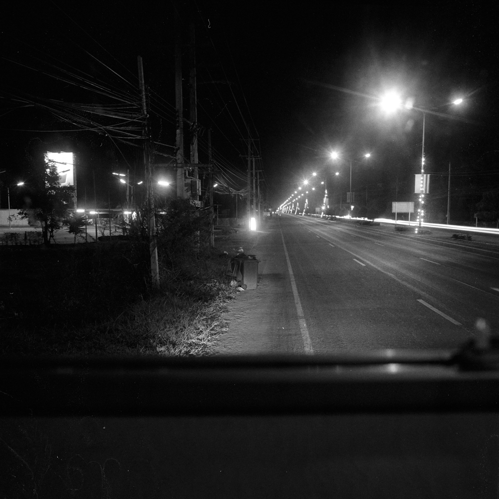 Bild aus der Fotografie Arbeit „Two One Zero (Heimat/Homeland IX)“ von Florian Albrecht-Schoeck.