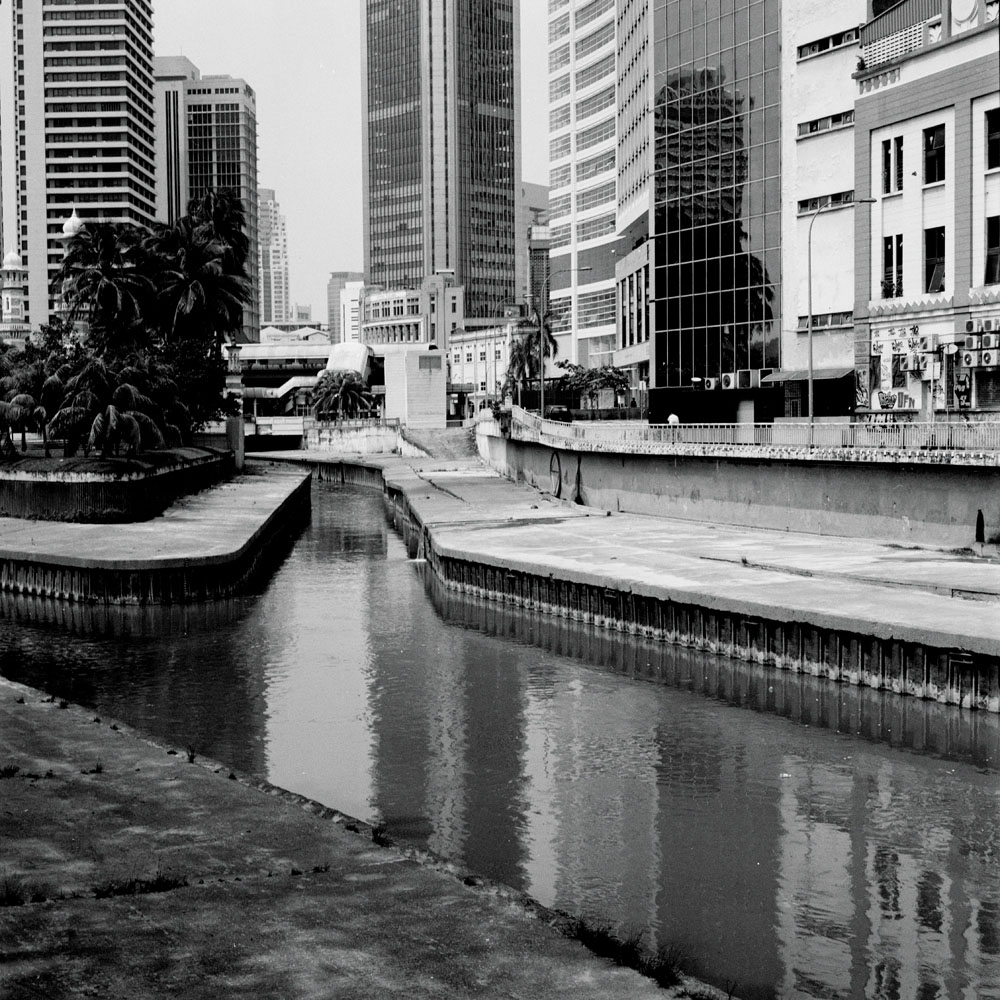 Bild aus der Fotografie Arbeit „Lost (Heimat V / Homeland V)“ von Florian Albrecht-Schoeck.