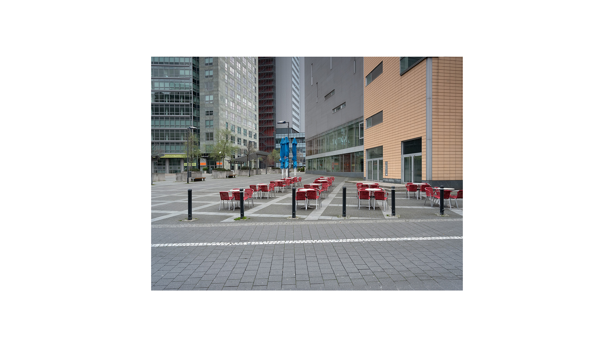 Motiv aus der fotografischen Arbeit „Hi Slave“ von Florian Albrecht-Schoeck.