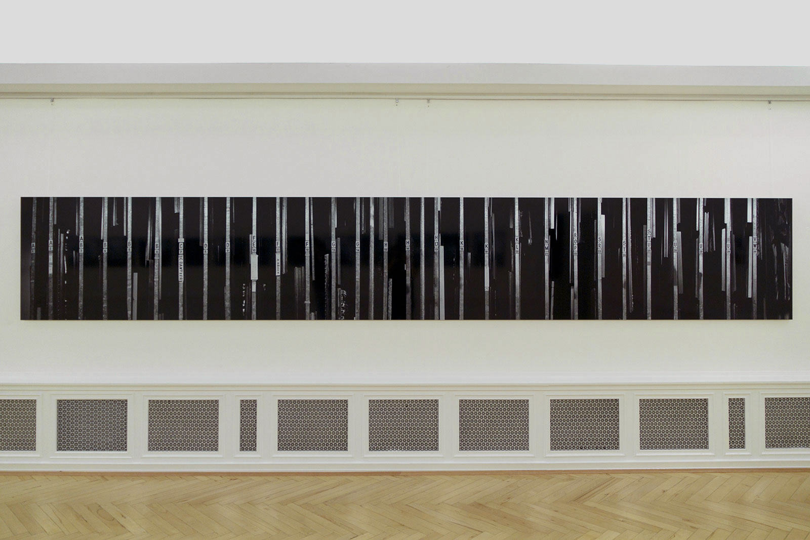 Ausstellungs Ansicht der Arbeit: Im Lager im Museum für Kunst und Kulturgeschichte in Marburg (Bild ist Teil der Museums-Sammlung)